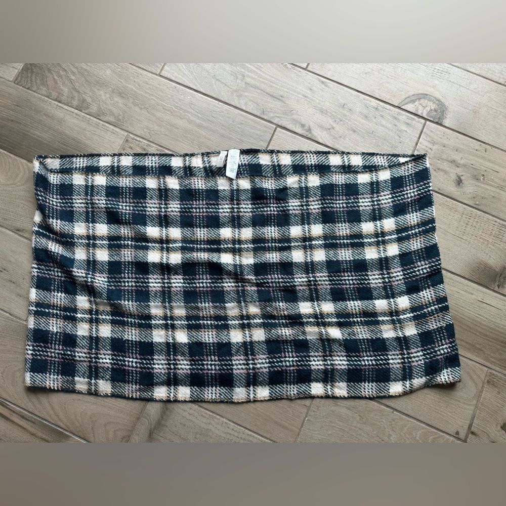 LOFT Plaid Scarf in Black and White, pink and brown!